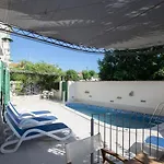 Angelina Tatil Evi Mirce