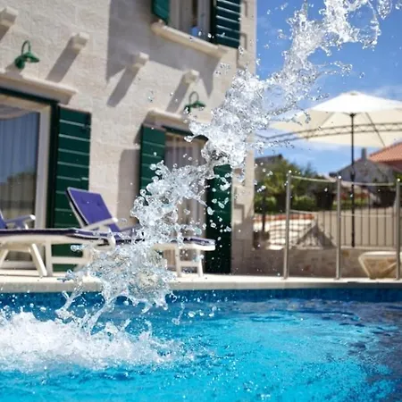 Angelina بيت للعطل