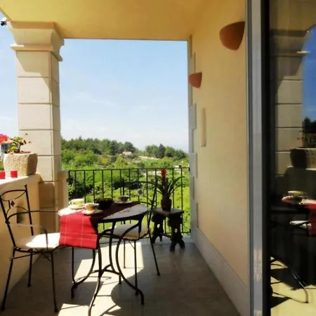 Angelina بيت للعطل Mirce