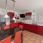 Дом отдыха Angelina Mirca (Brac)